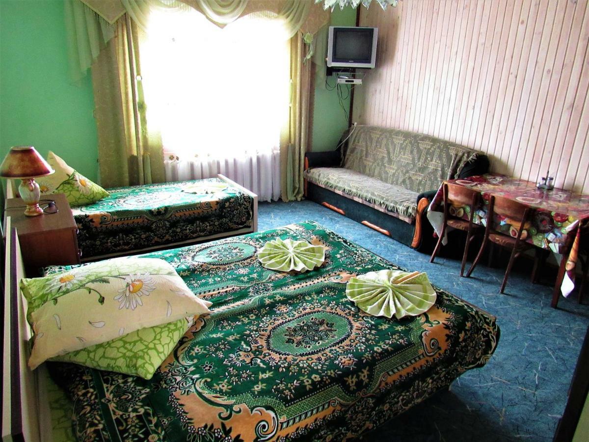 Відпочинок У Пронів 호텔 슬랍스크 외부 사진
