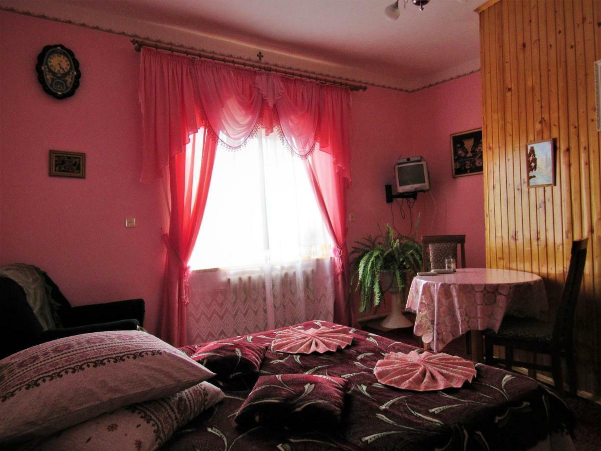 Відпочинок У Пронів 호텔 슬랍스크 외부 사진