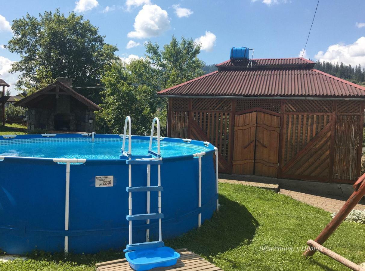 Відпочинок У Пронів 호텔 슬랍스크 외부 사진